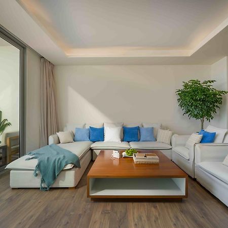 Stunning Apartments Across My Khe Beach ! Rooftop Pool & Gym Da Nang Exterior foto