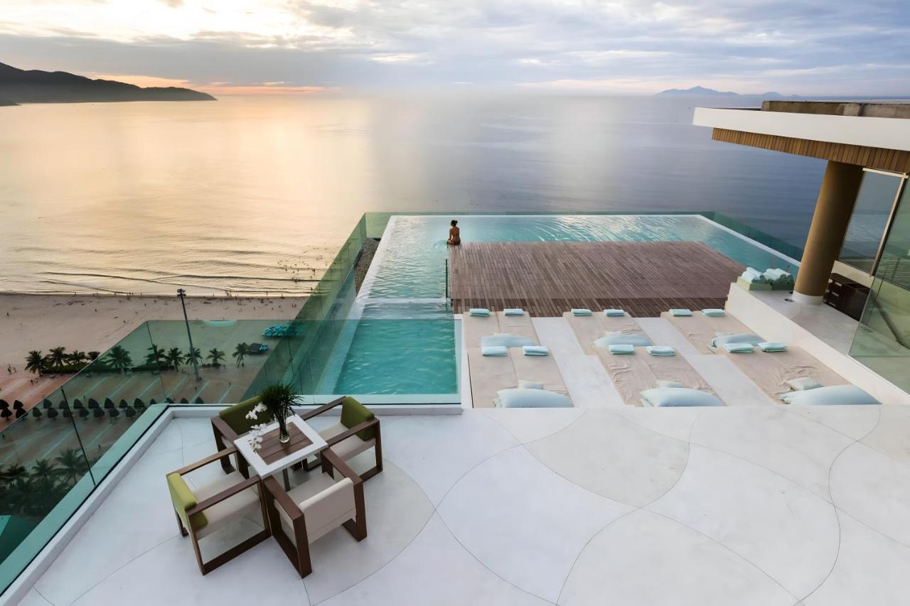 Stunning Apartments Across My Khe Beach ! Rooftop Pool & Gym Da Nang Exterior foto