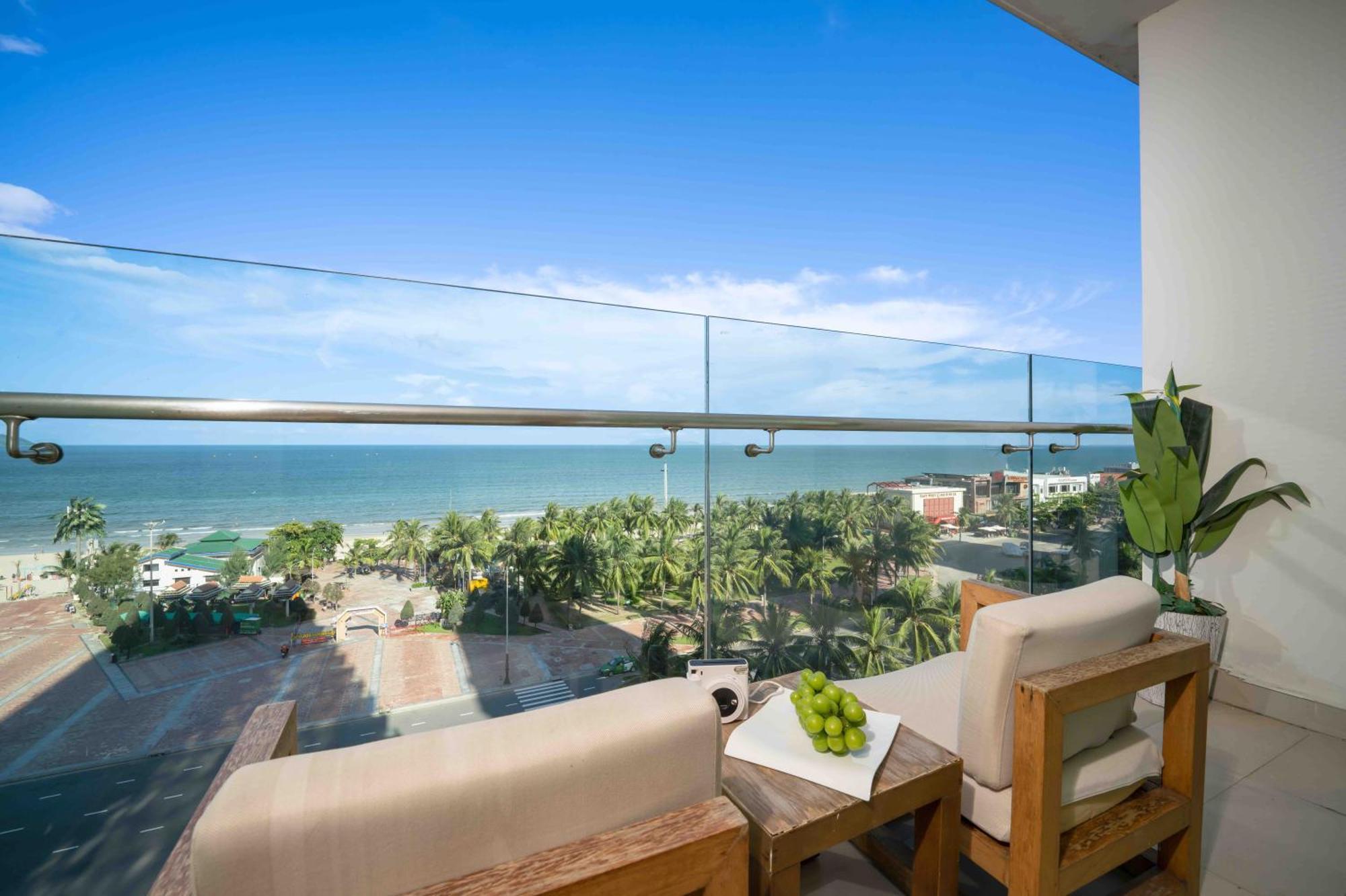 Stunning Apartments Across My Khe Beach ! Rooftop Pool & Gym Da Nang Exterior foto